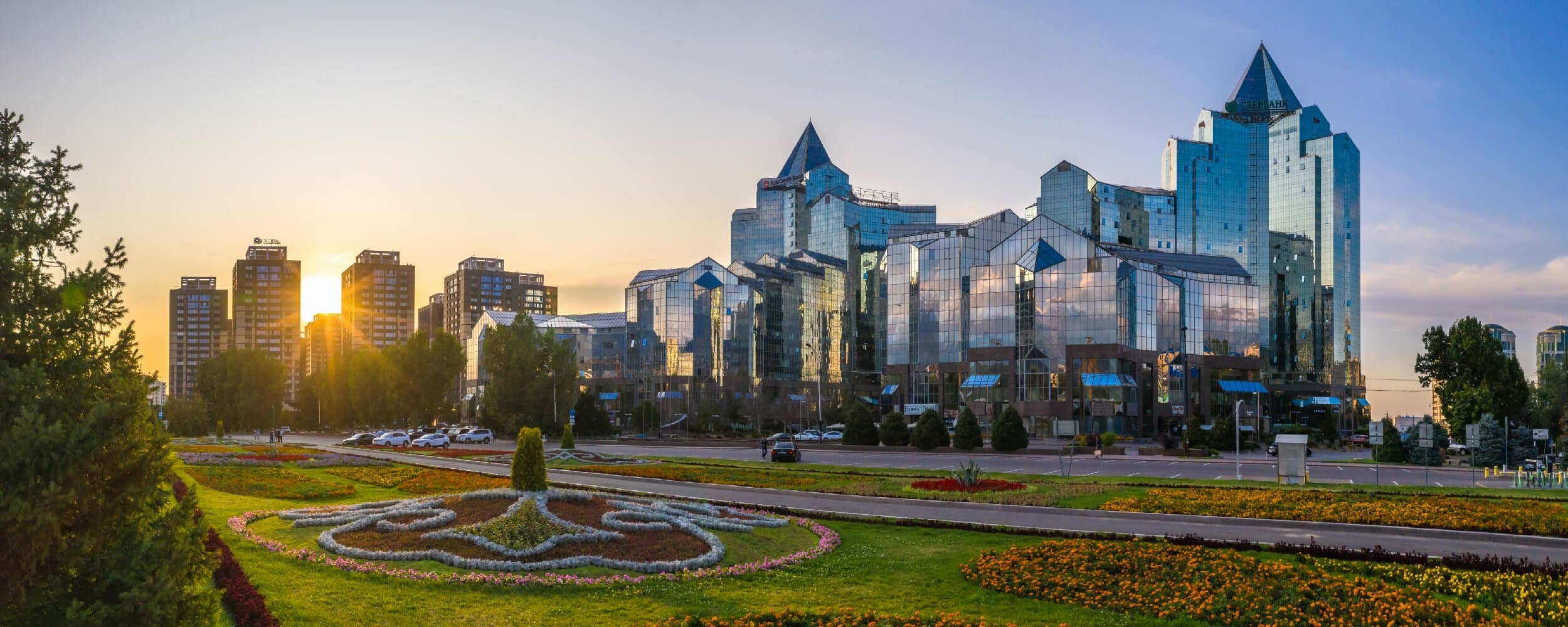 Крыша Нурлы Тау